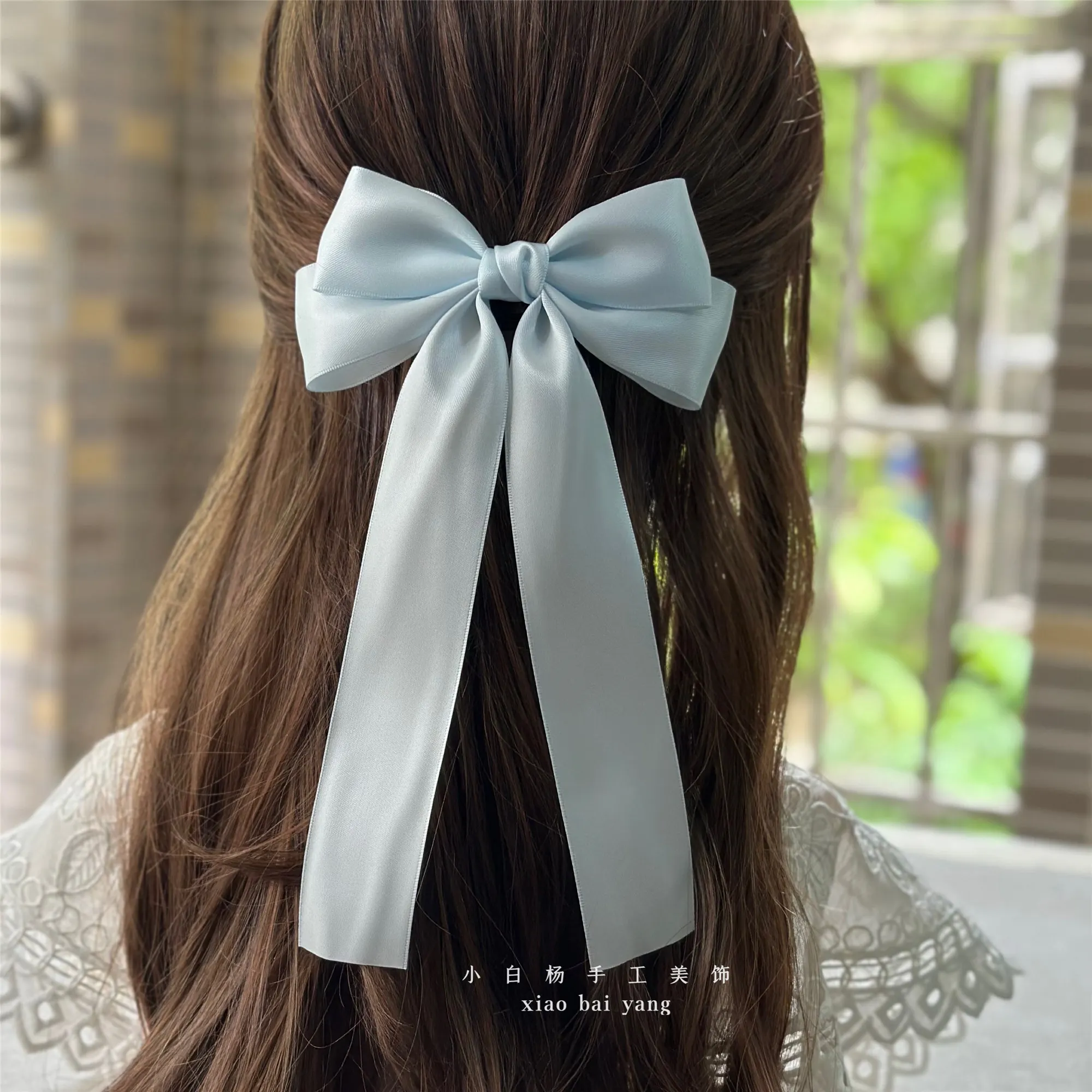 Koreańska materiałowa kokarda na sprężynowej wsuwce 🎀