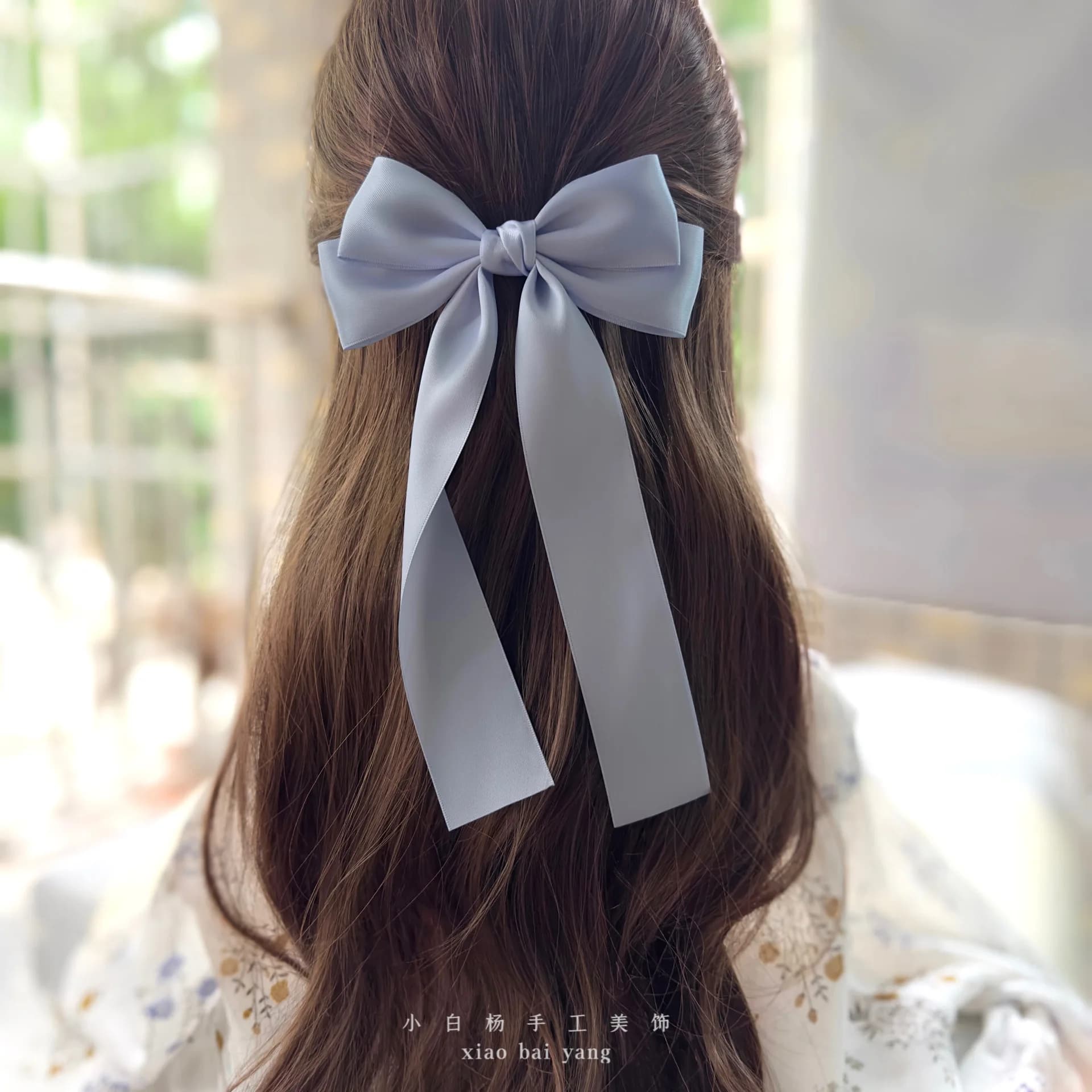 Koreańska materiałowa kokarda na sprężynowej wsuwce 🎀