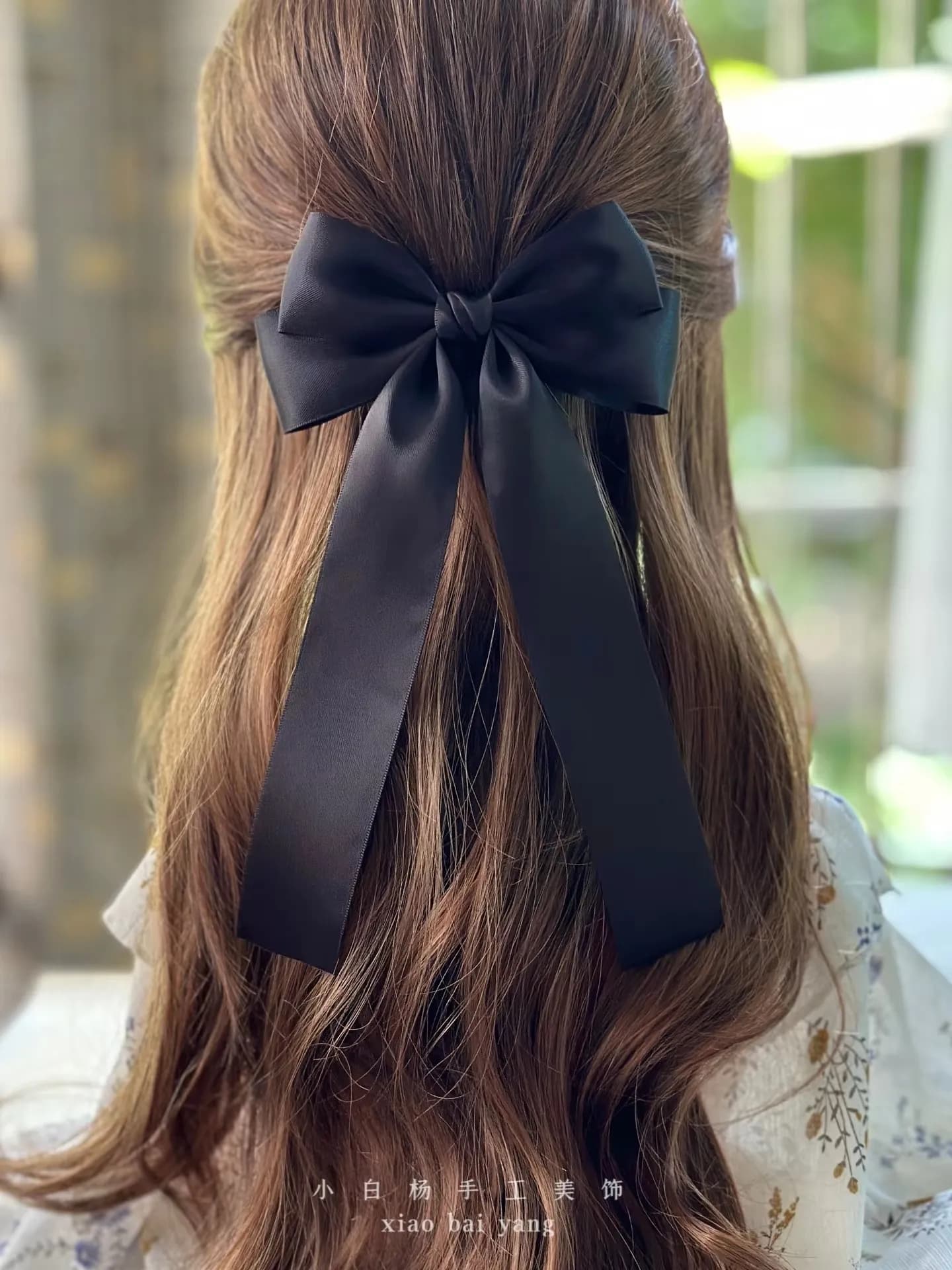 Koreańska materiałowa kokarda na sprężynowej wsuwce 🎀